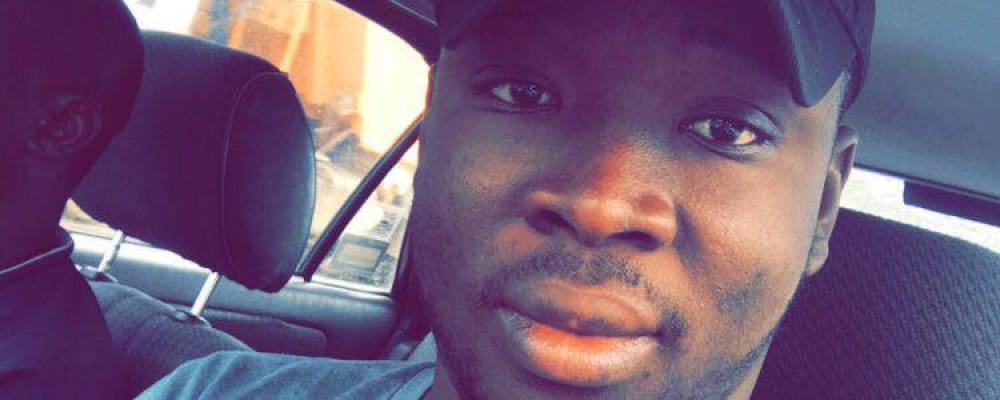 Jeune homme de 25 ans dispo pour une baise à Dakar
